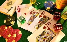 Tim dolar toto bekerja di kantor untuk melayani pengguna dengan profesional